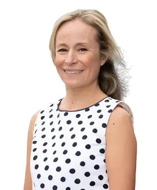Dr Carla Toro 